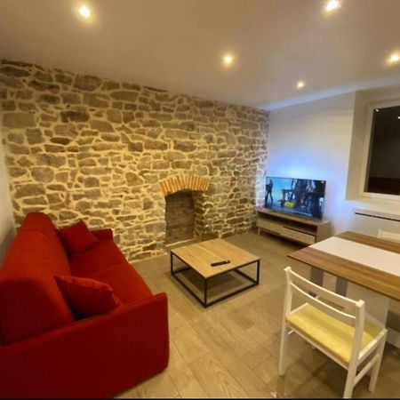 Appartement Avec Terrasse Quimper Bagian luar foto