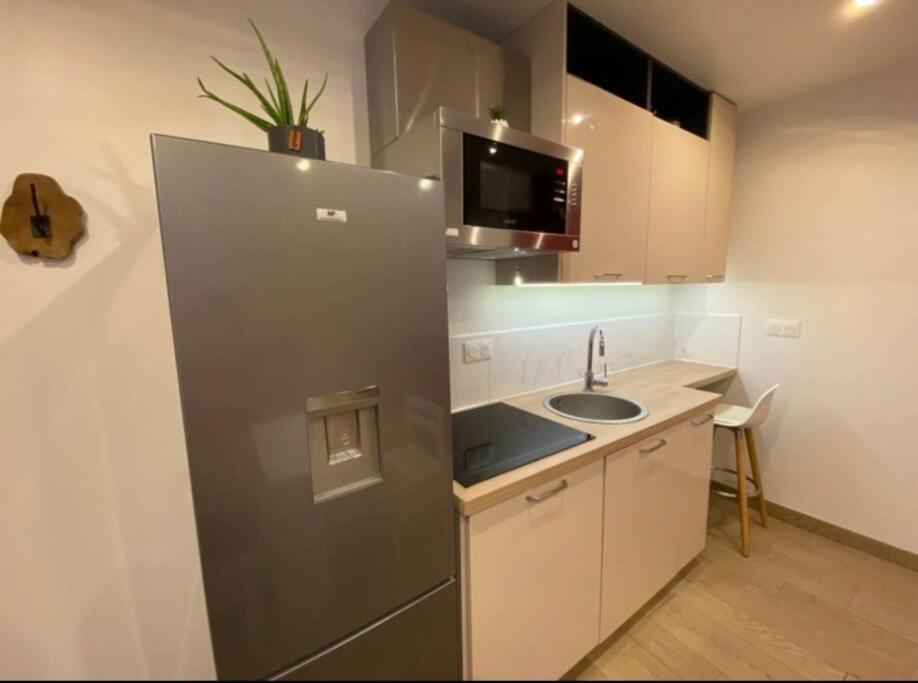Appartement Avec Terrasse Quimper Bagian luar foto